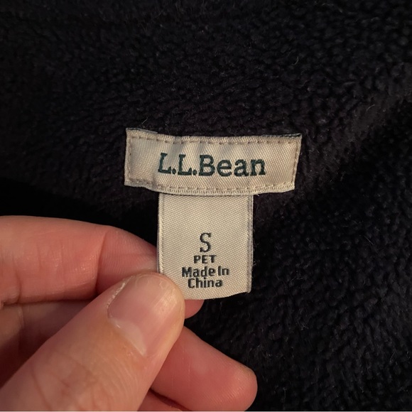 L.L.Bean fleece lined flannel hoodie - Picture 5 of 8